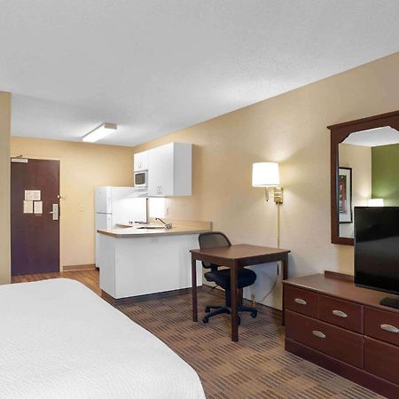 Extended Stay America Select Suites - Greensboro - Wendover Ave - Big Tree Way Εξωτερικό φωτογραφία