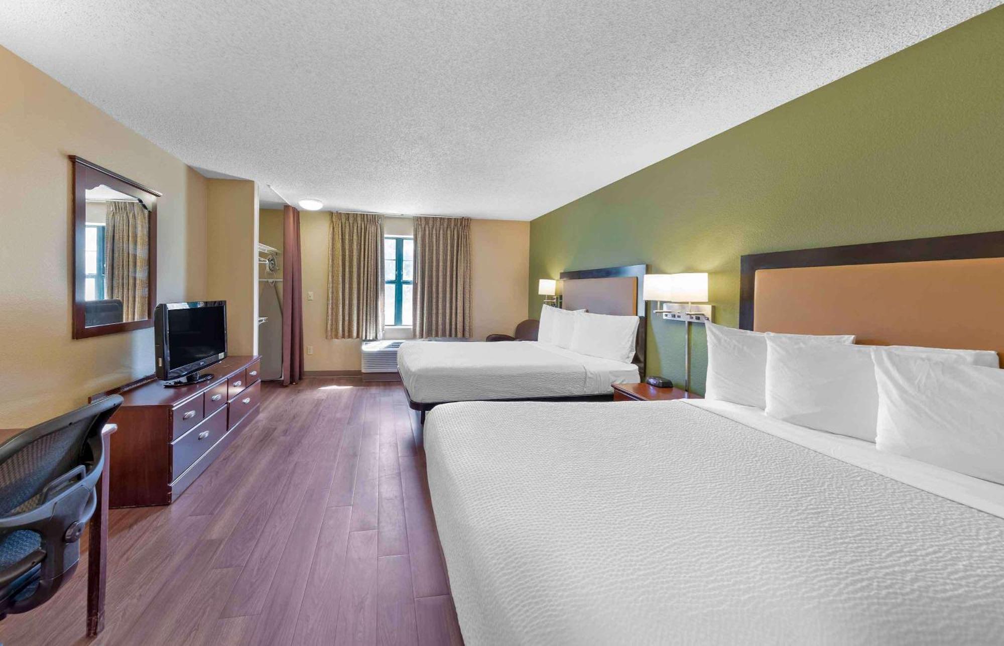 Extended Stay America Select Suites - Greensboro - Wendover Ave - Big Tree Way Εξωτερικό φωτογραφία