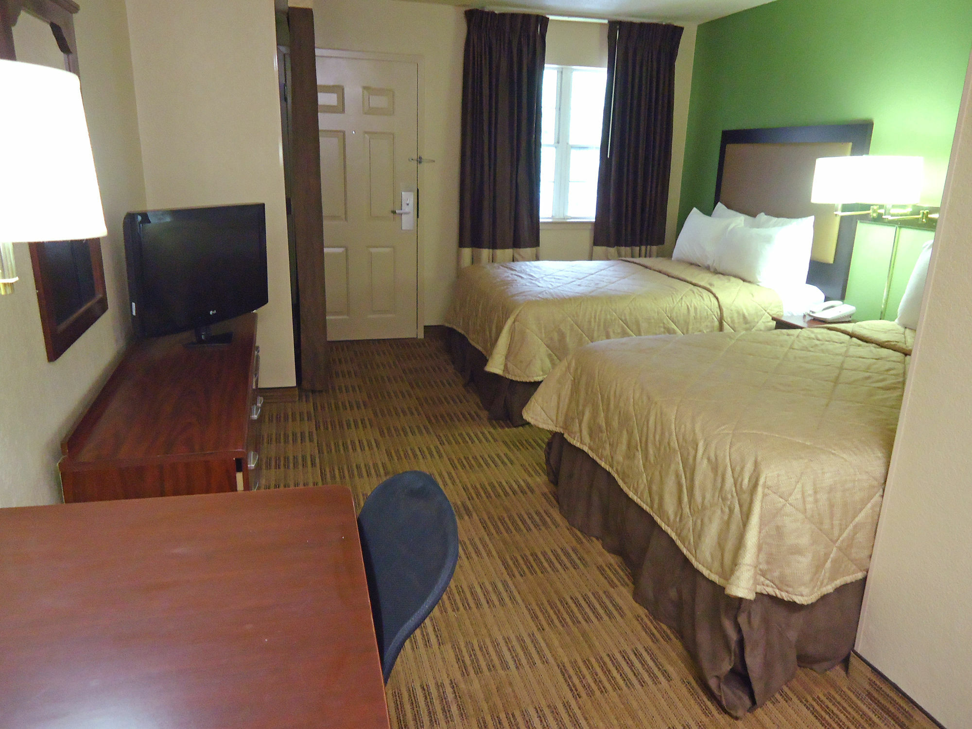 Extended Stay America Select Suites - Greensboro - Wendover Ave - Big Tree Way Εξωτερικό φωτογραφία